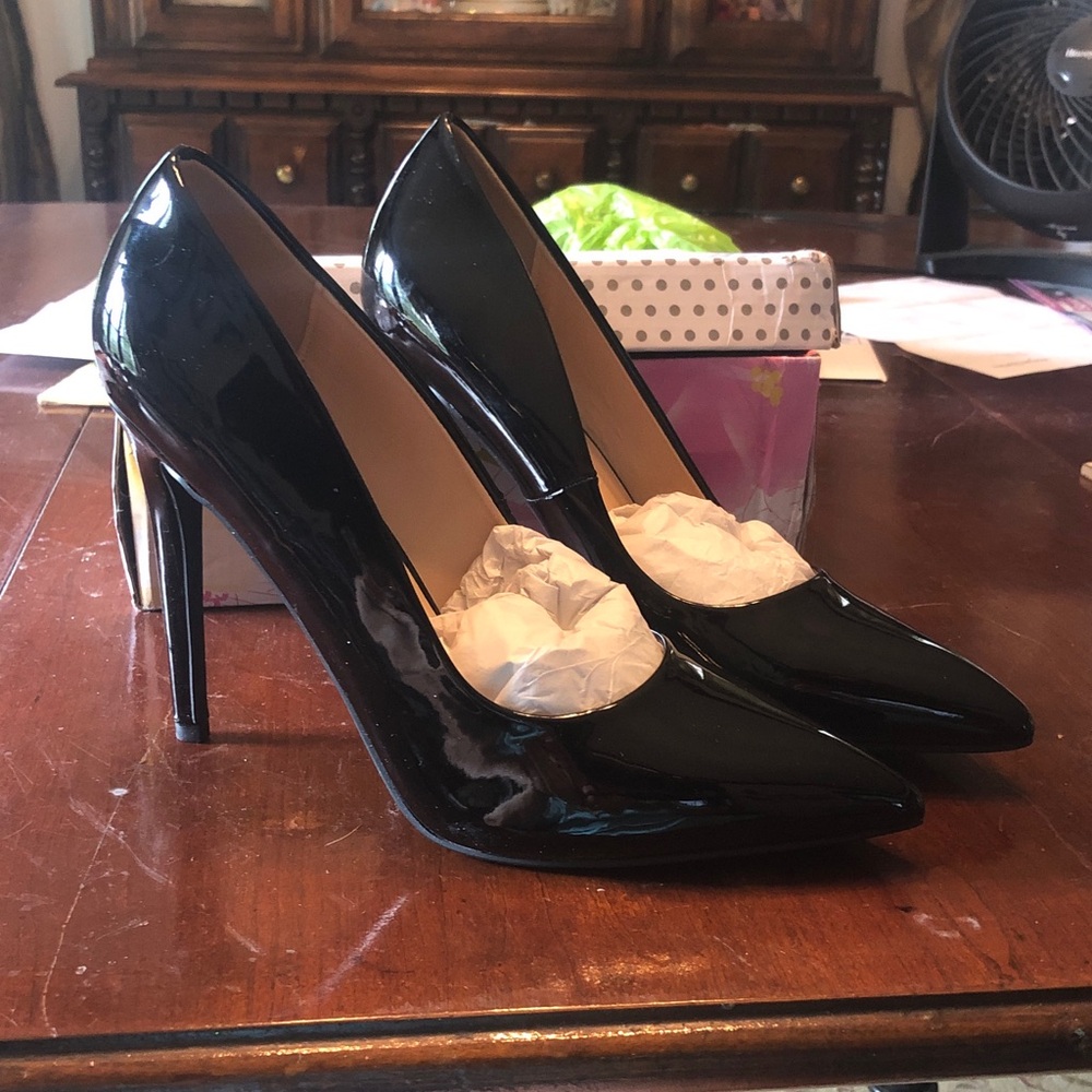 My Delicious Shoes black patent sz 11 NIB stiletto heel